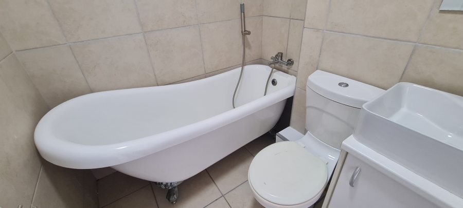 To Let 2 Bedroom Property for Rent in Da Nova Western Cape